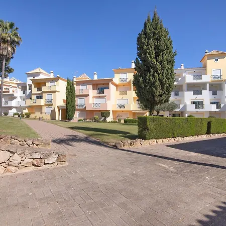 Jardins De Santa Eulalia * Αλμπουφέιρα